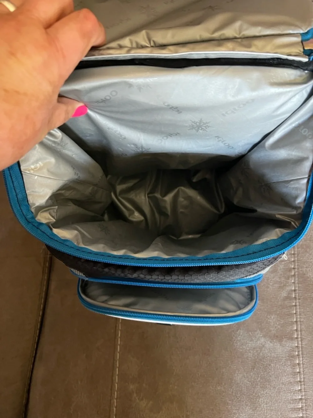 Igloo Black cooler